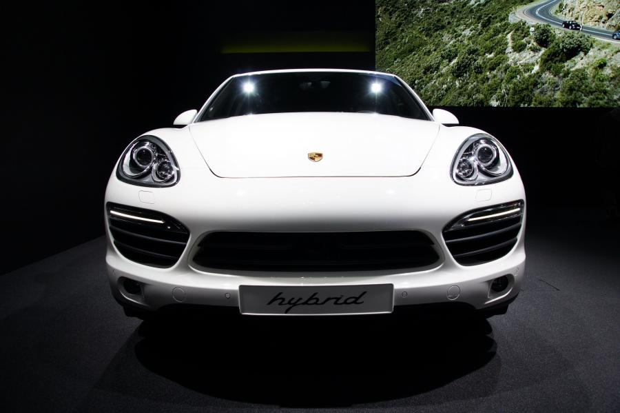  Porsche Cayenne 2011 года  (фото 91 из 107)